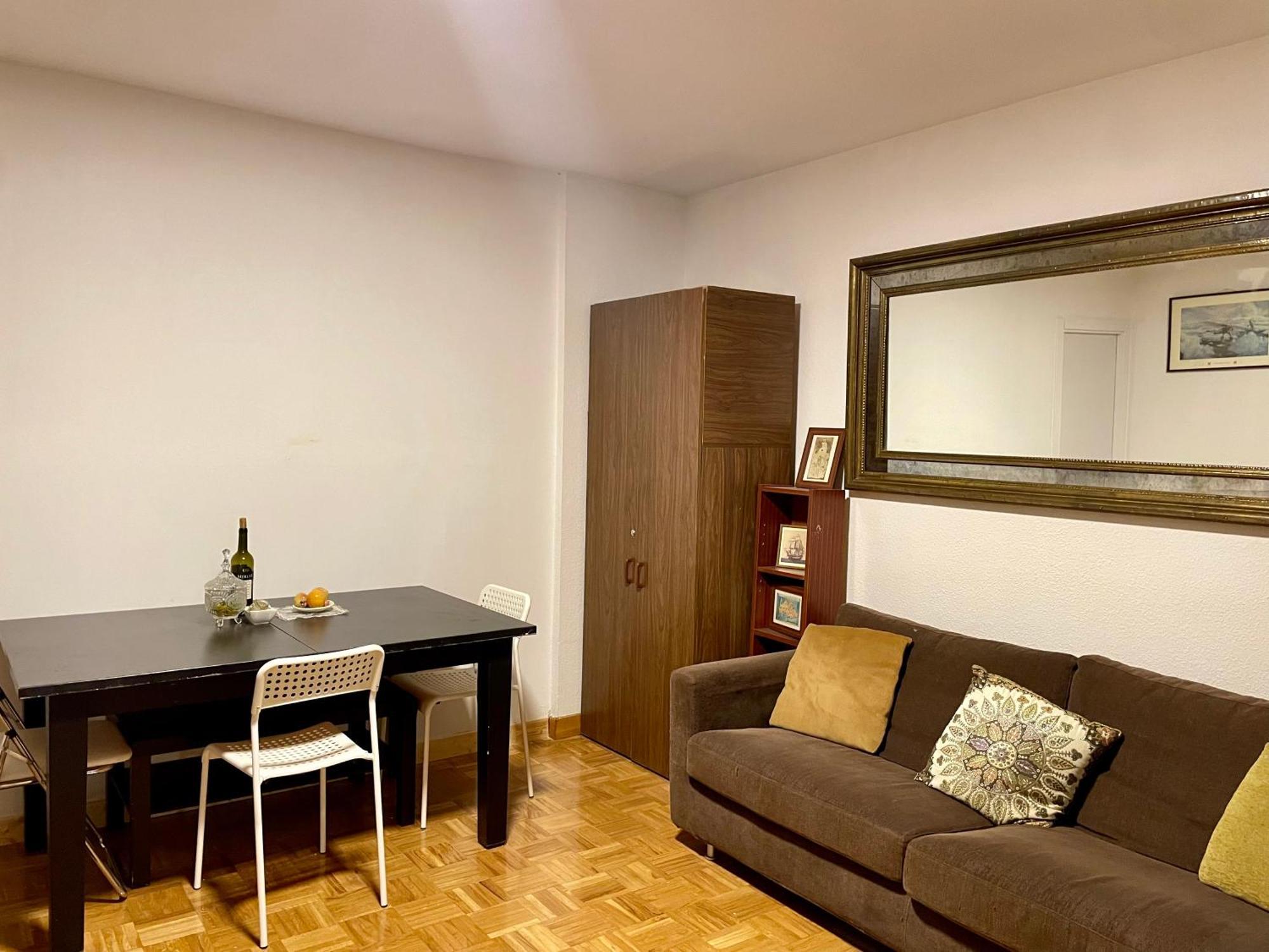 Private Rooms Madrid Atocha エクステリア 写真